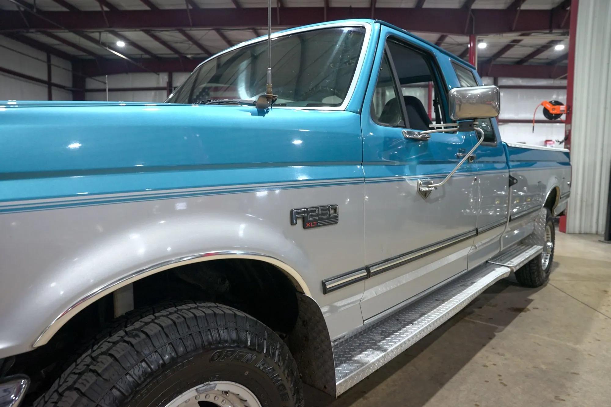 1992 Ford F-250 XLT 4×4
