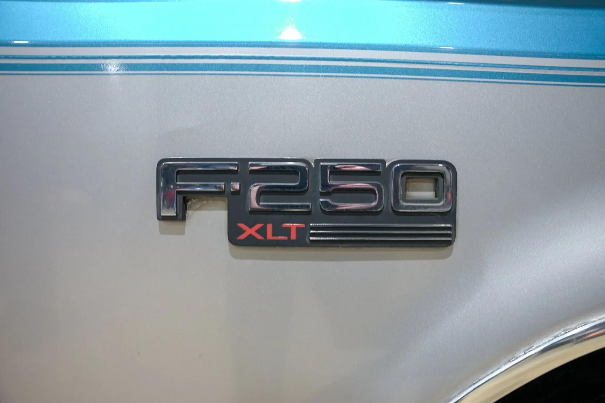 1992 Ford F-250 XLT 4×4