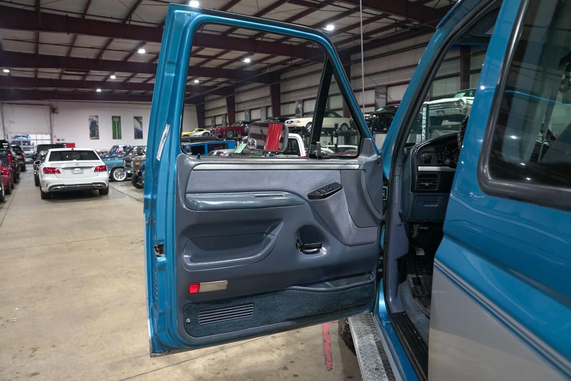 1992 Ford F-250 XLT 4×4