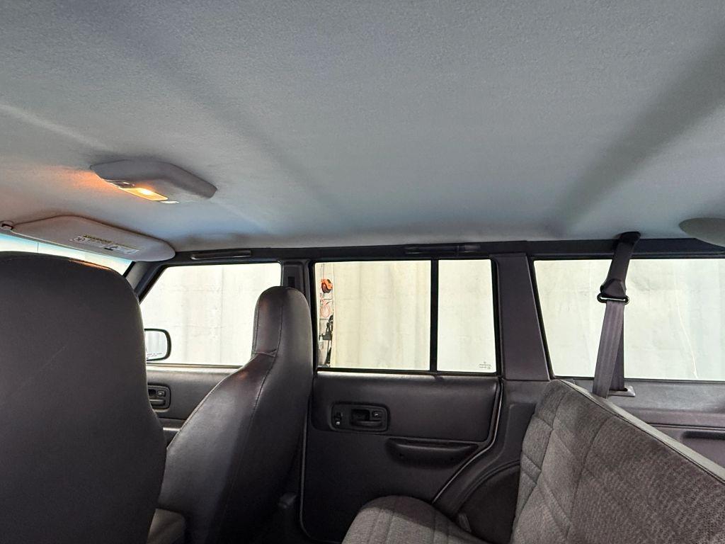 2000 Jeep Cherokee Sport