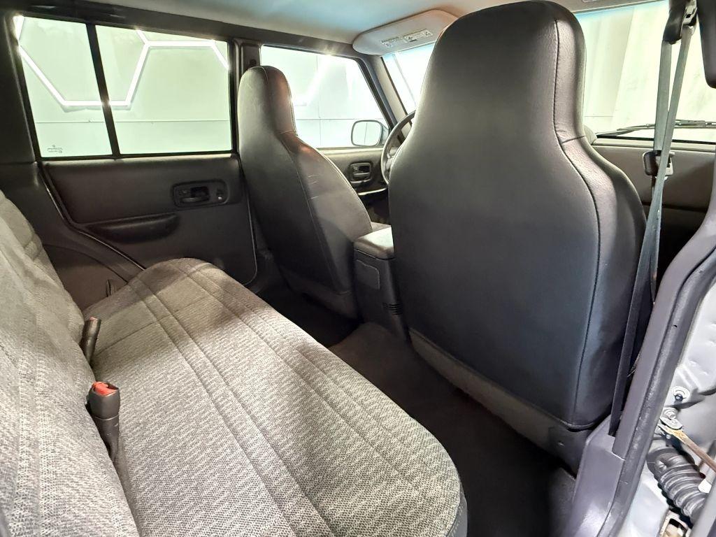 2000 Jeep Cherokee Sport