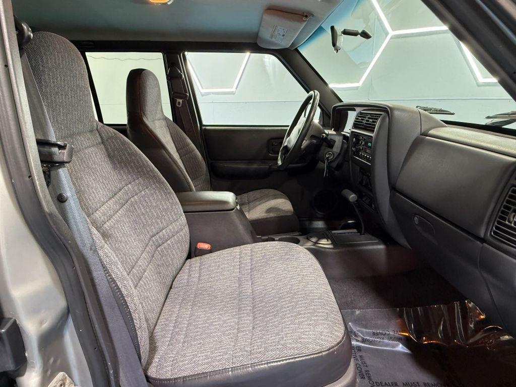 2000 Jeep Cherokee Sport