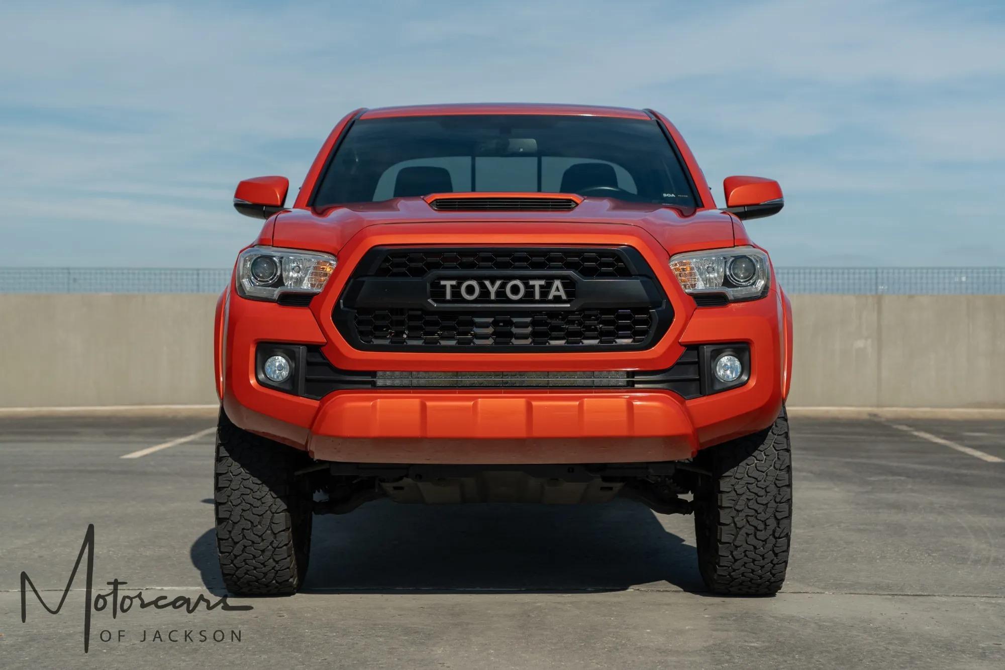 2017 Toyota Tacoma TRD Sport