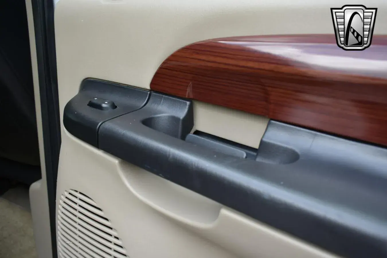 2005 Ford Excursion Eddie Bauer