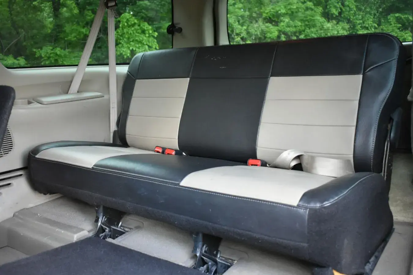 2005 Ford Excursion Eddie Bauer