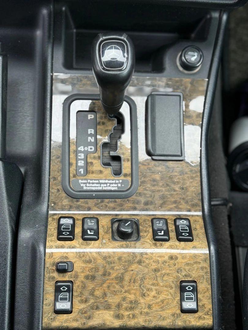 2000 Mercedes-Benz G300TD