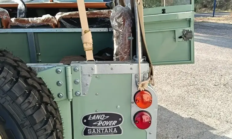 1981 Land Rover Defender Santana 88 - 3