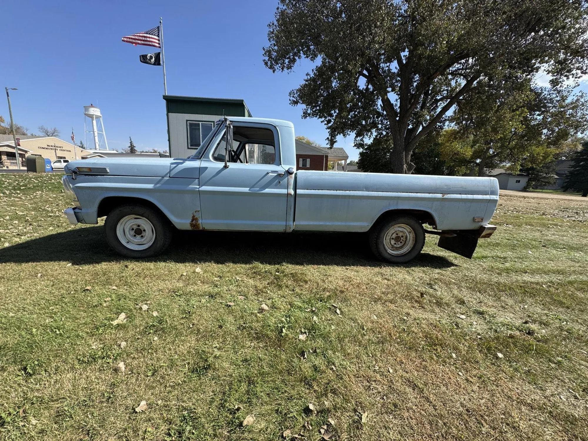 1969 Ford F-100 - 4