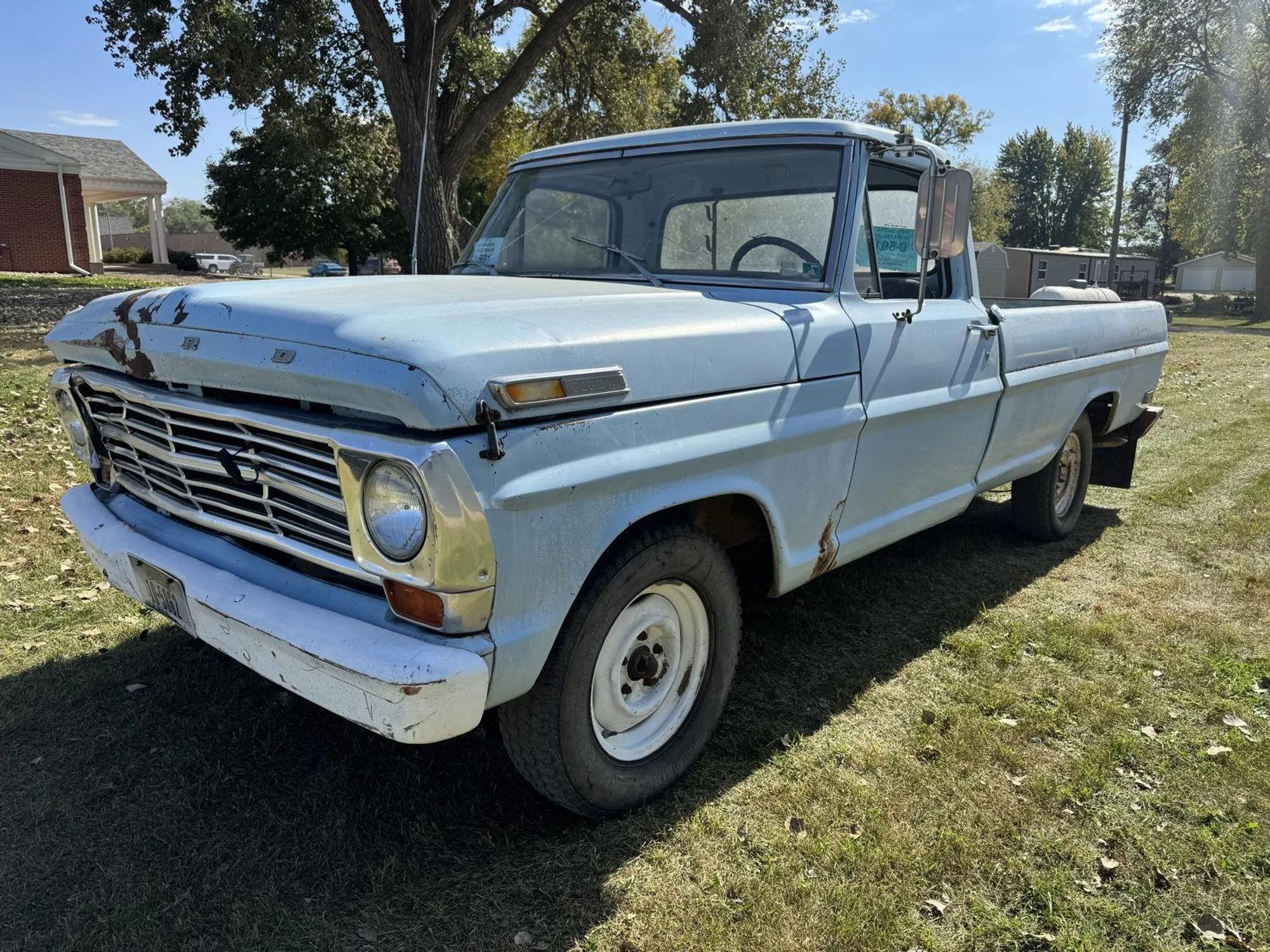  Ford F-100
