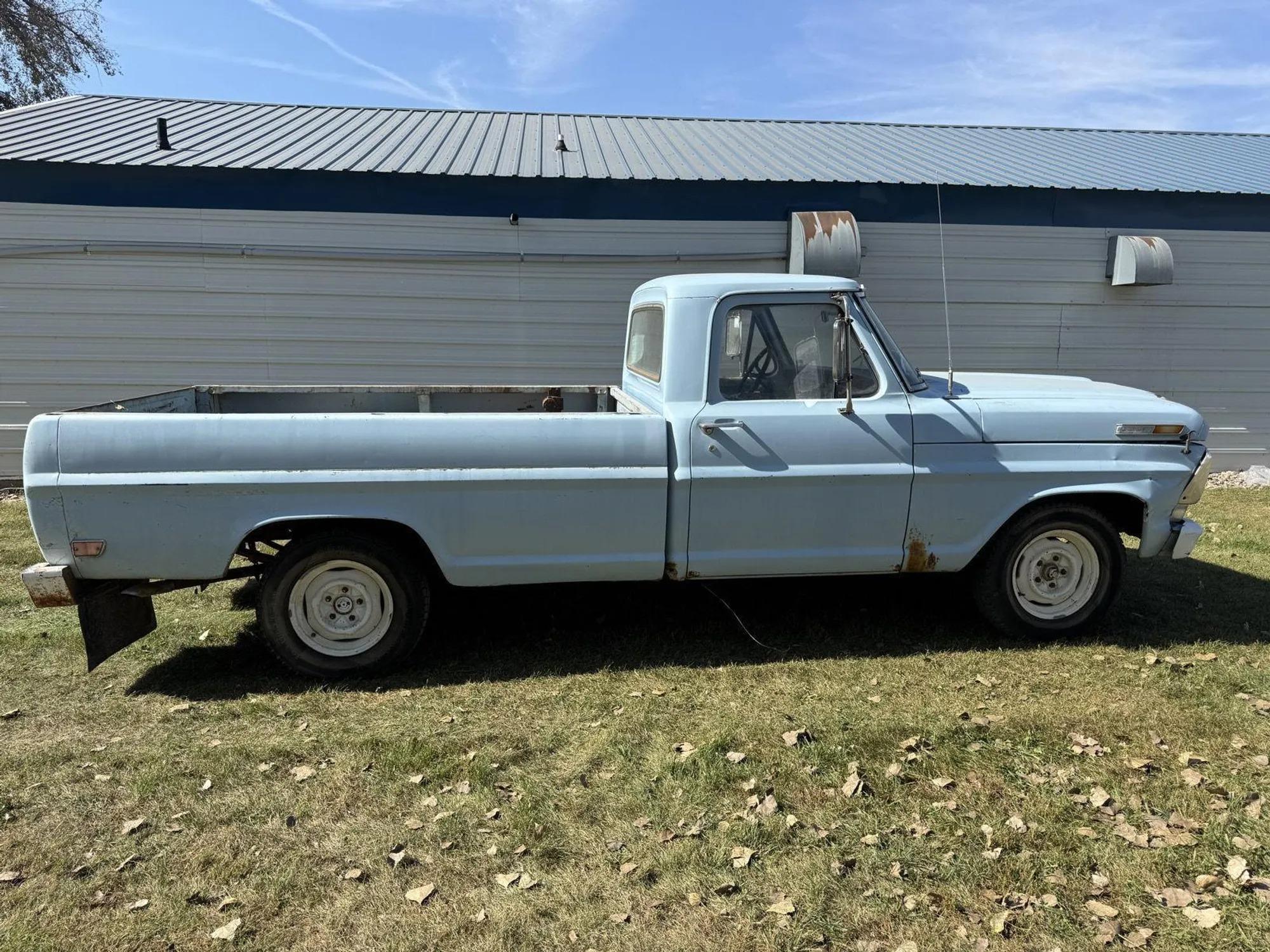 1969 Ford F-100