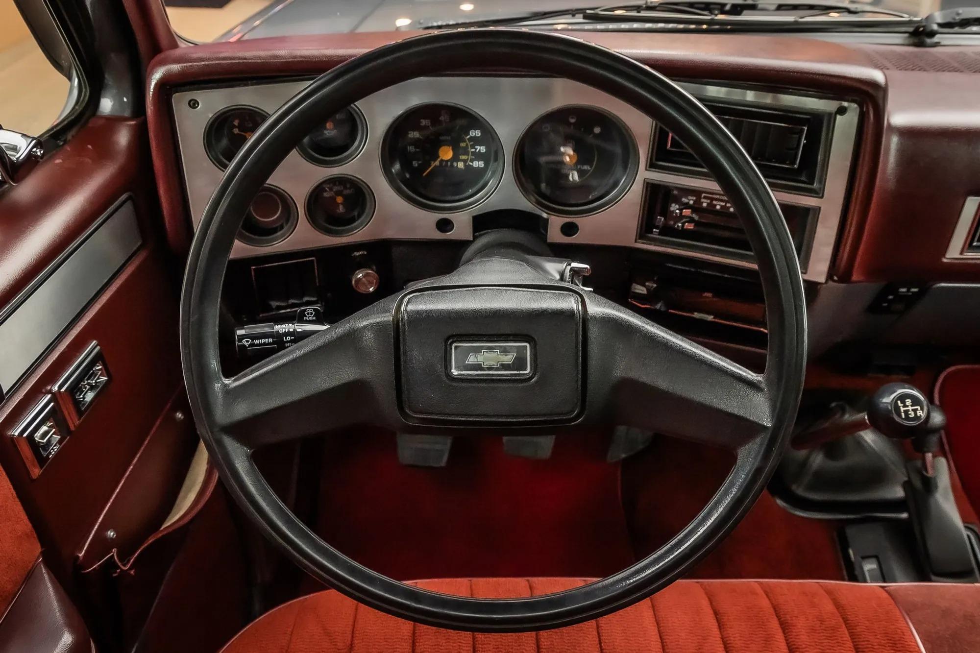 1987 Chevrolet V10 Silverado 4×4