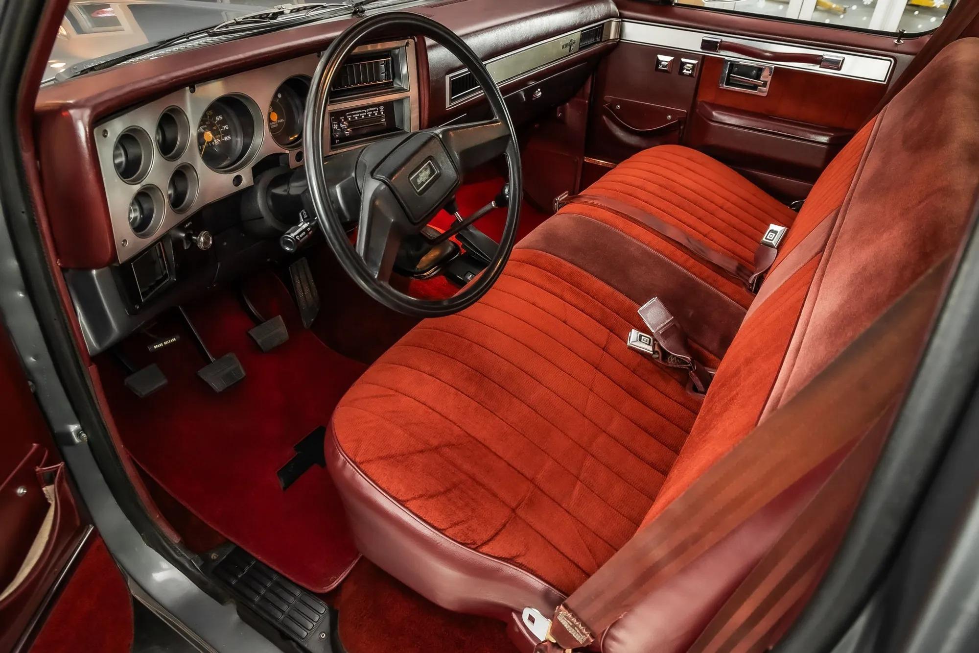 1987 Chevrolet V10 Silverado 4×4