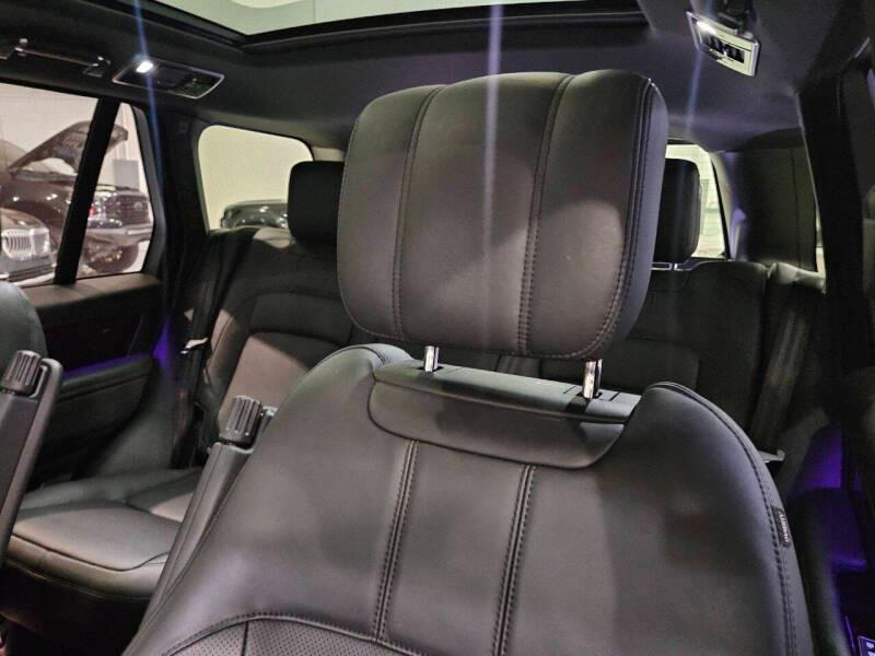 2021 Range Rover P525 HSE Westminster Edition