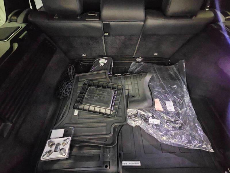 2021 Range Rover P525 HSE Westminster Edition