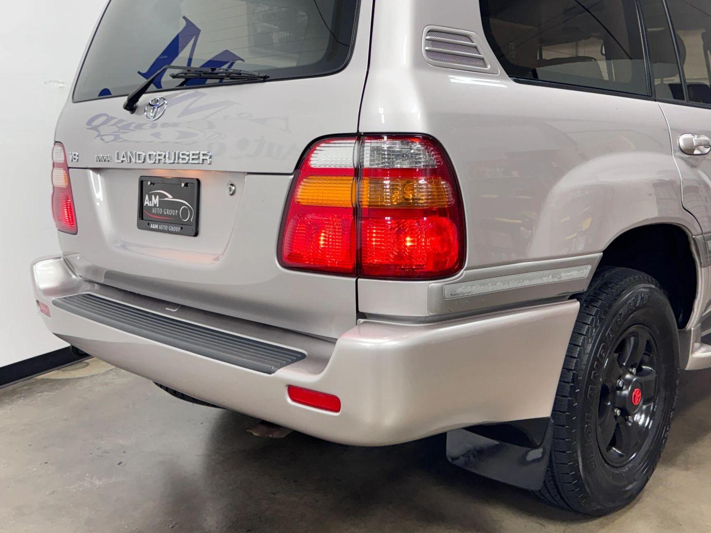 2002 Toyota Land Cruiser - 5