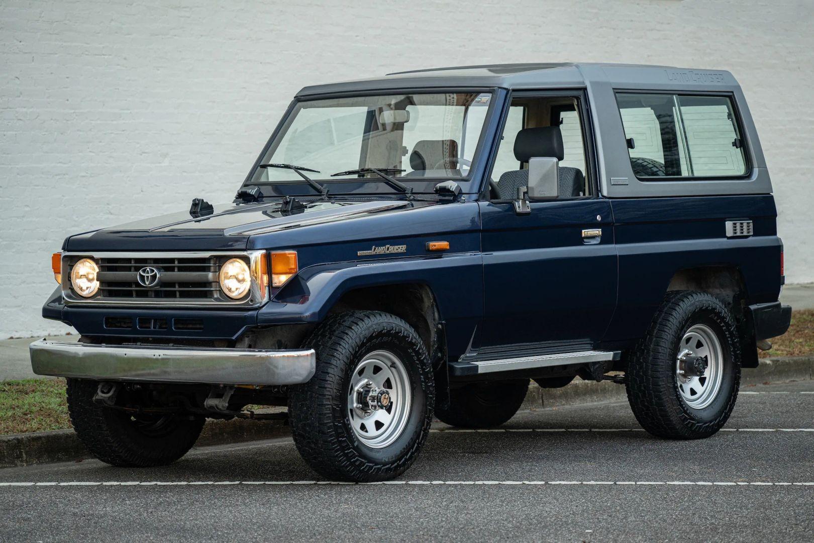 1999 Toyota Land Cruiser HZJ73 - 3