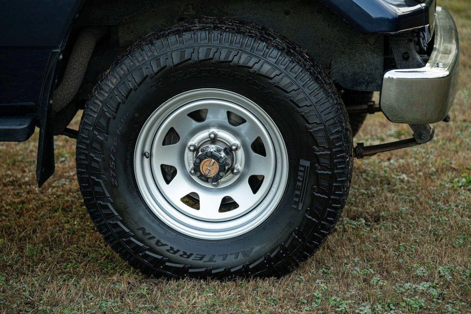 1999 Toyota Land Cruiser HZJ73