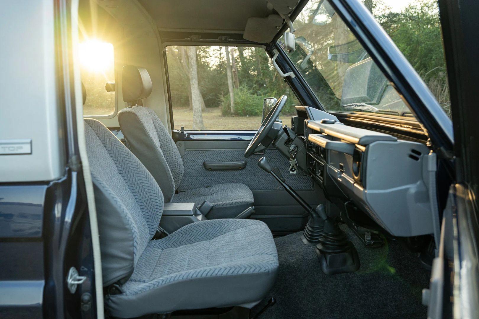 1999 Toyota Land Cruiser HZJ73