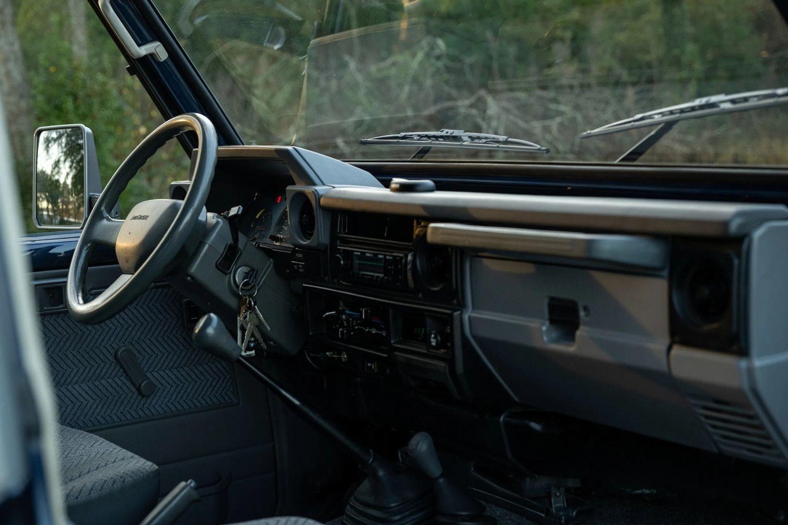 1999 Toyota Land Cruiser HZJ73