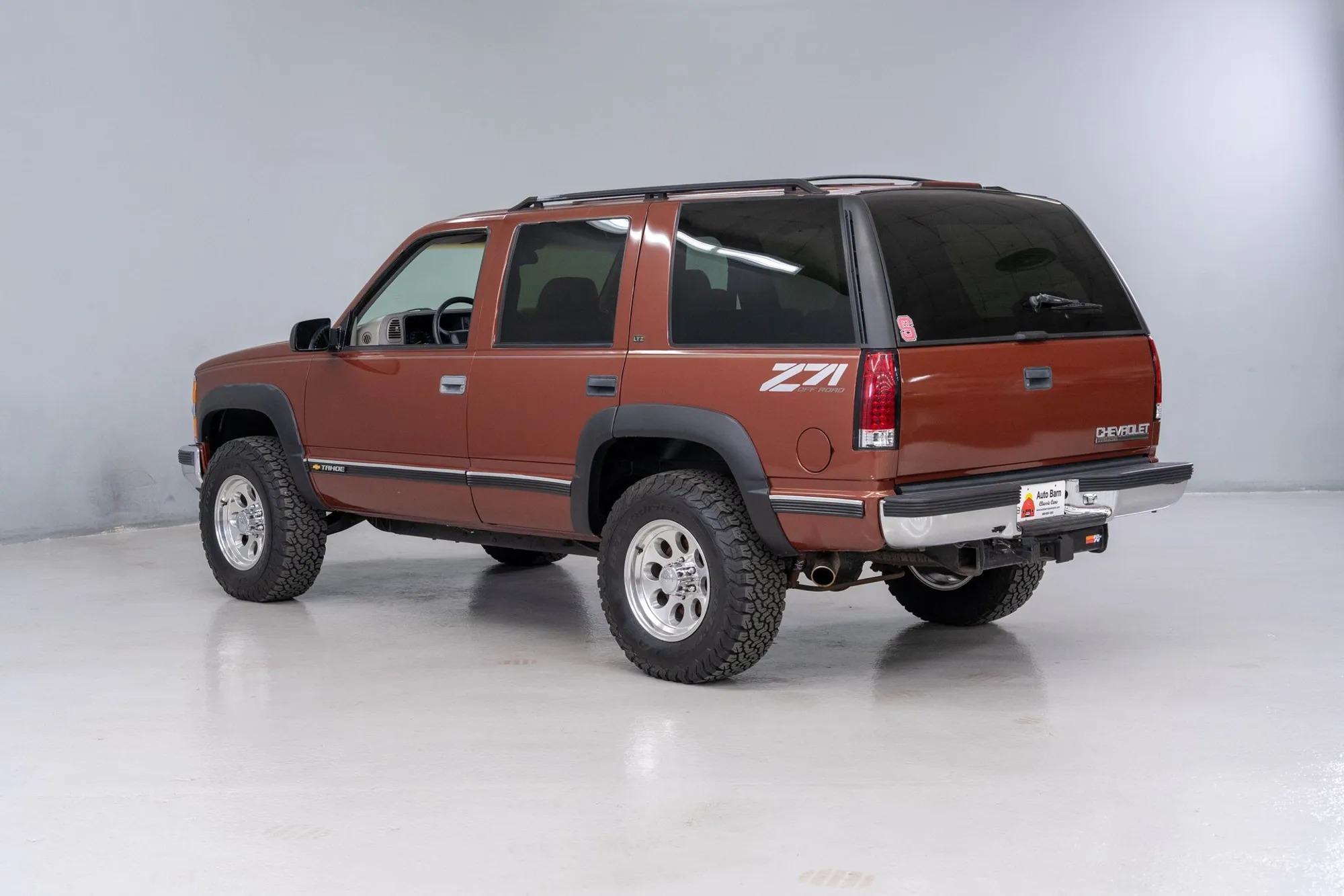 1998 Chevrolet Tahoe LTZ - 3
