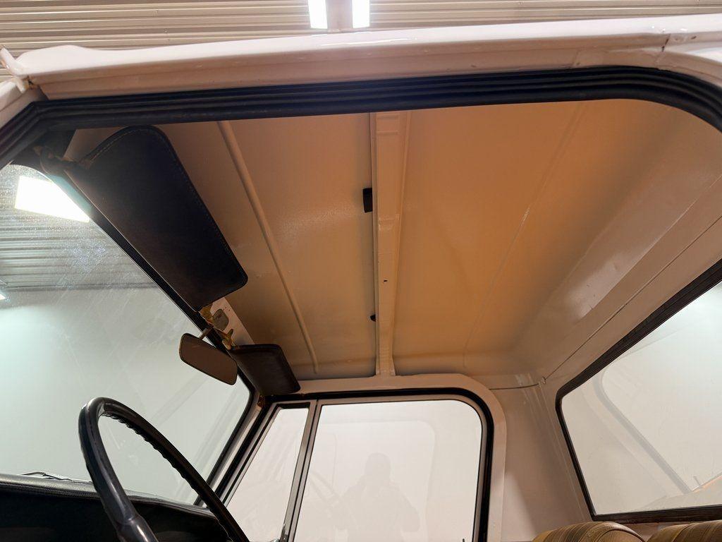 1967 Willys Jeepster Commando