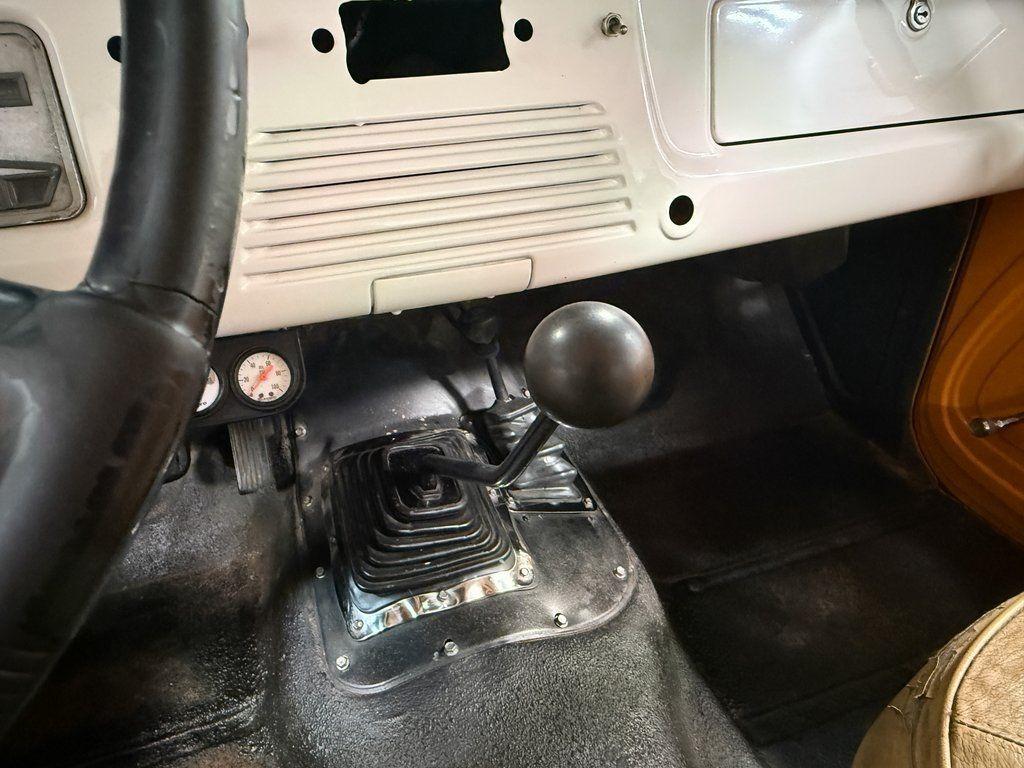 1967 Willys Jeepster Commando