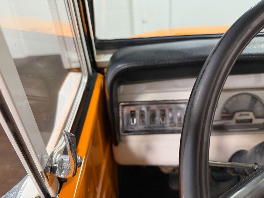 1967 Willys Jeepster Commando