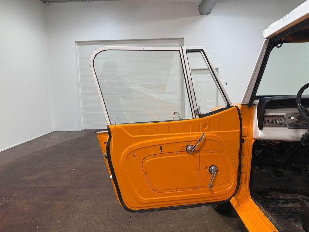 1967 Willys Jeepster Commando