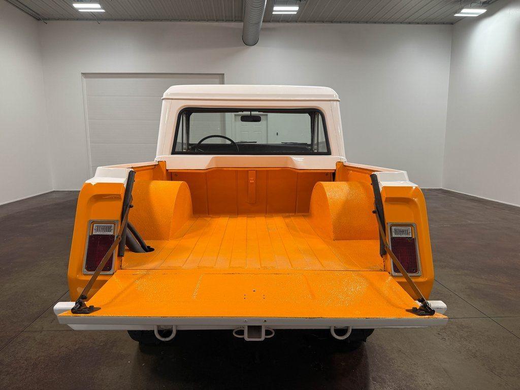 1967 Willys Jeepster Commando