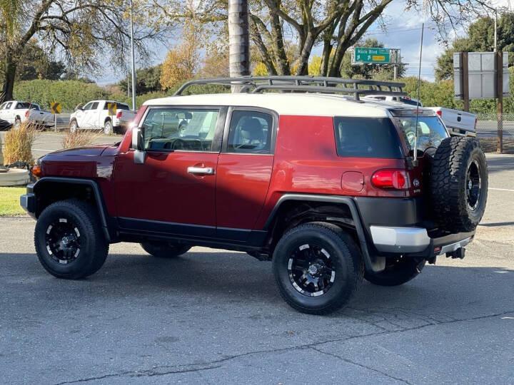 2008 Toyota FJ Cruiser - 3