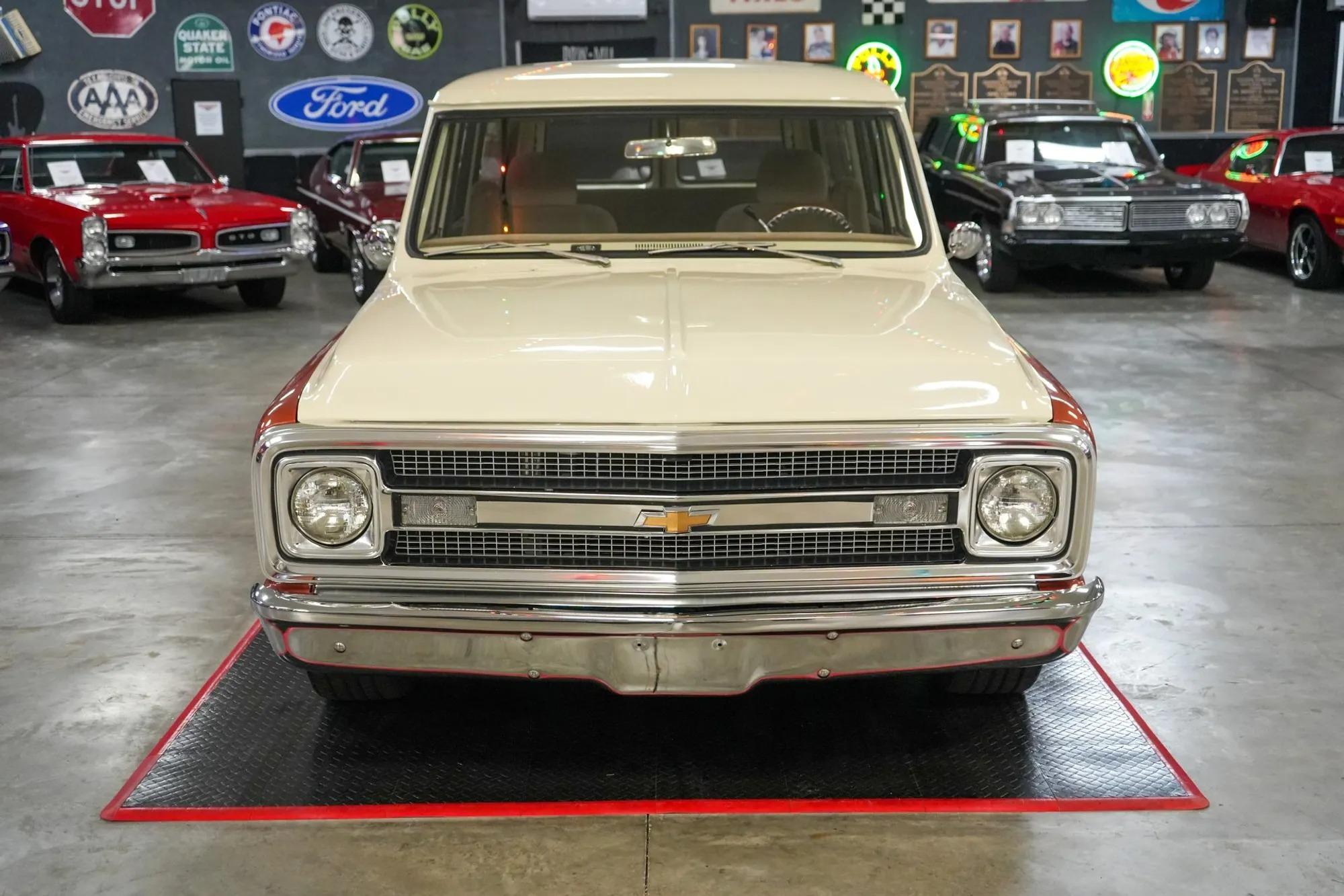 1969 Chevrolet Suburban