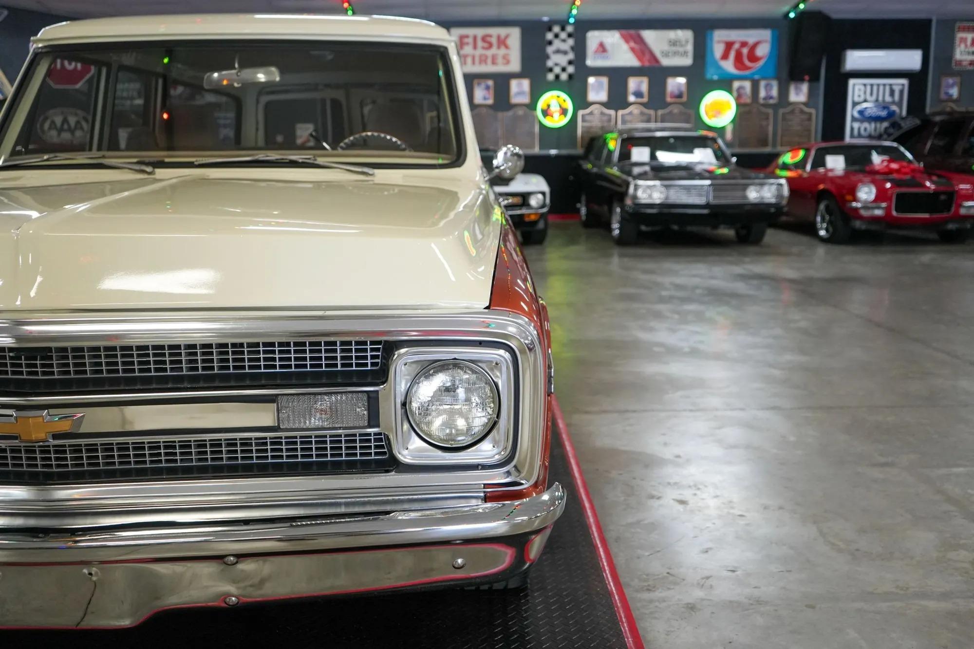 1969 Chevrolet Suburban