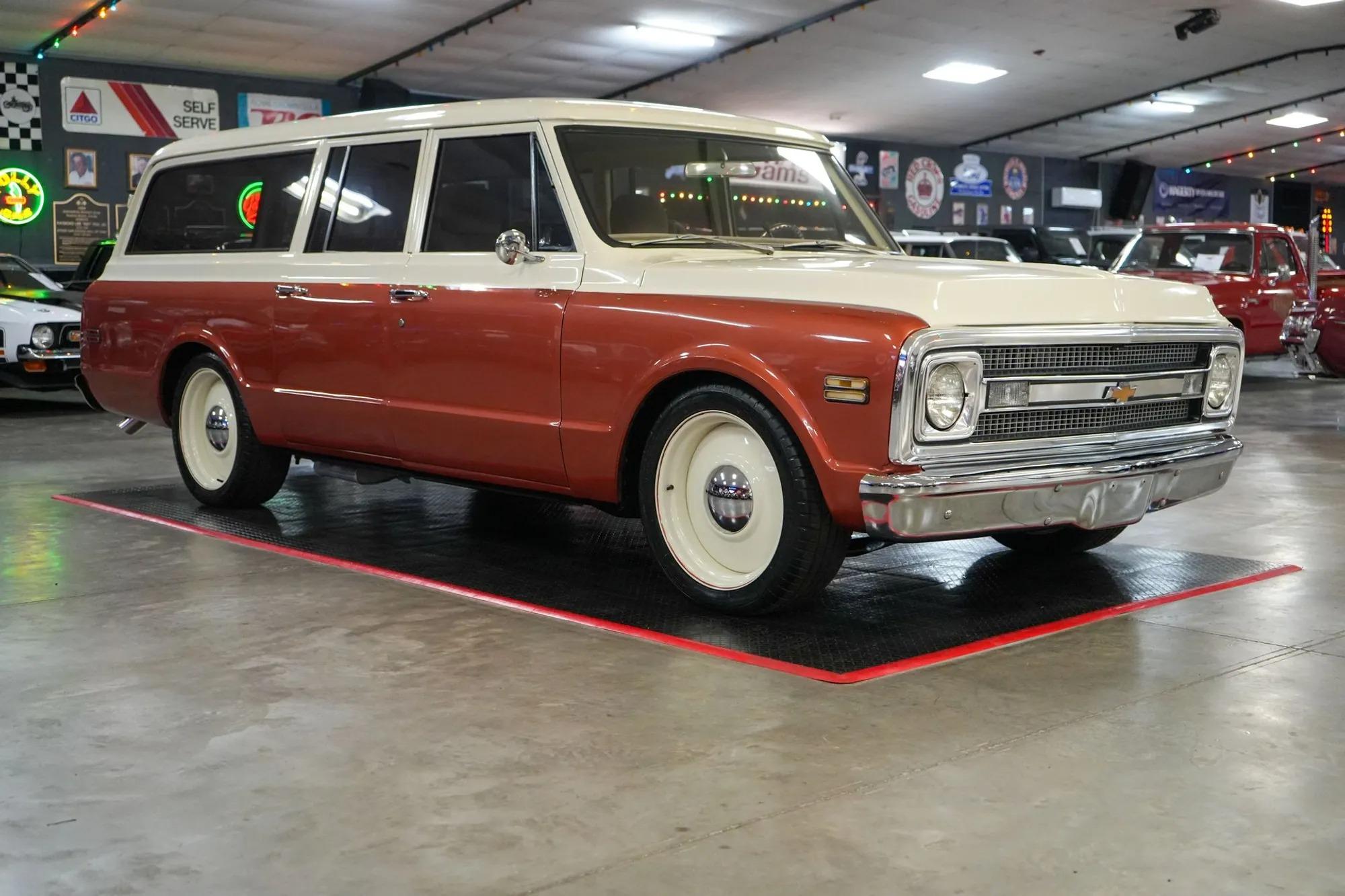 1969 Chevrolet Suburban