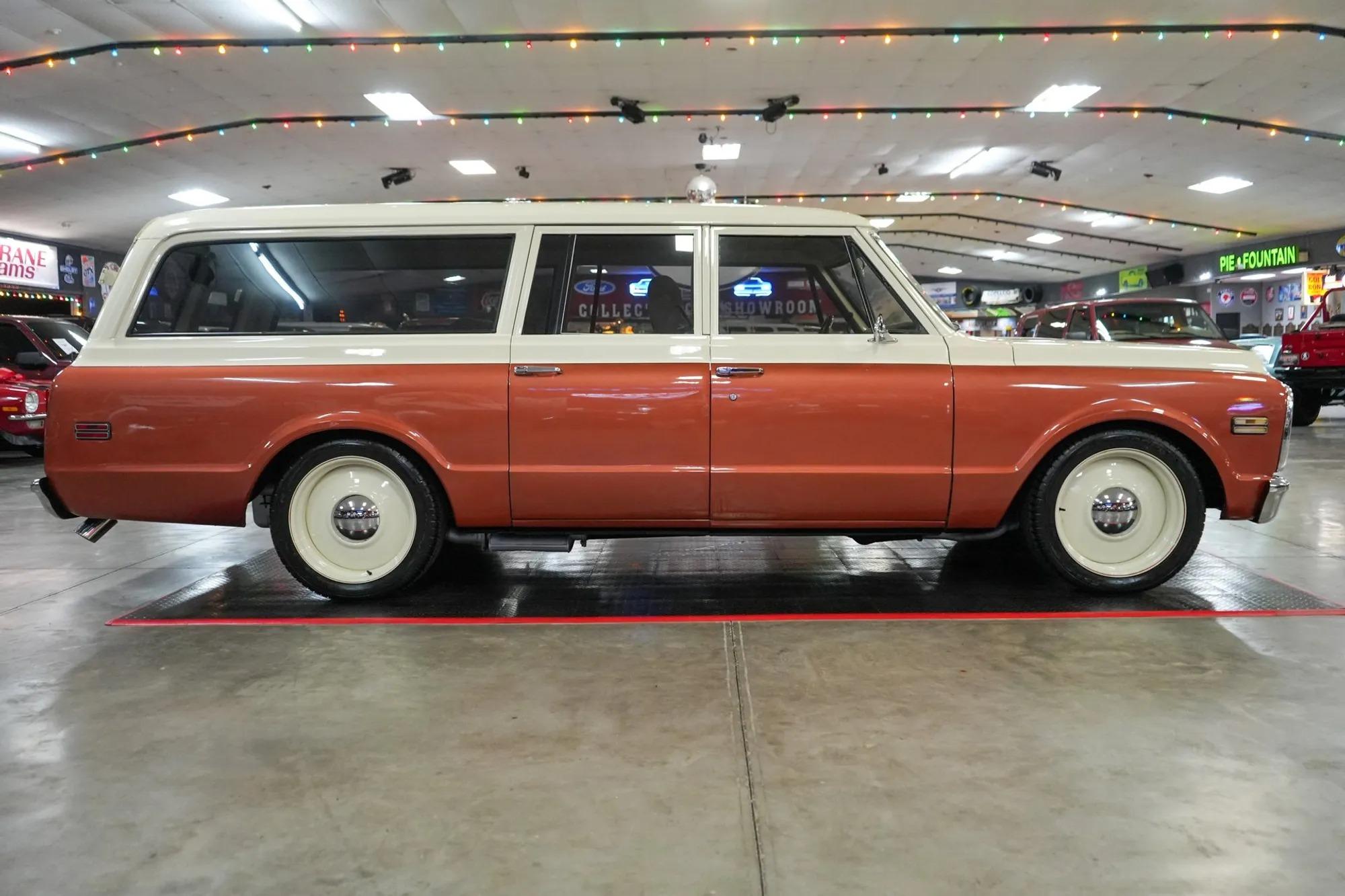 1969 Chevrolet Suburban