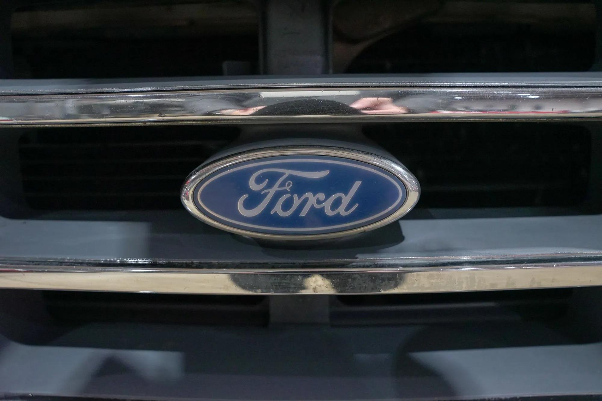 1997 Ford F250 XLT 4×4