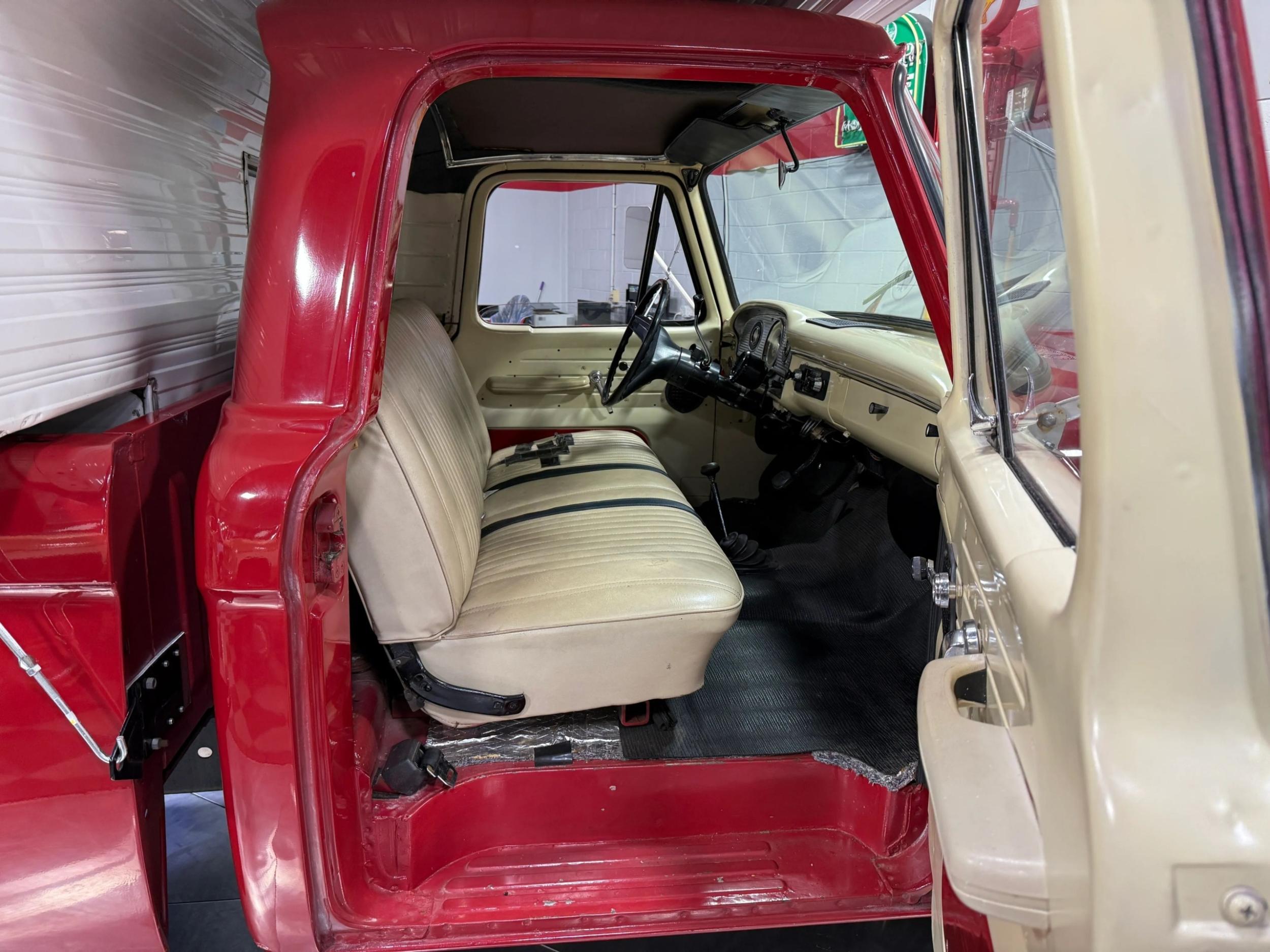 1963 Ford F-250 Camper