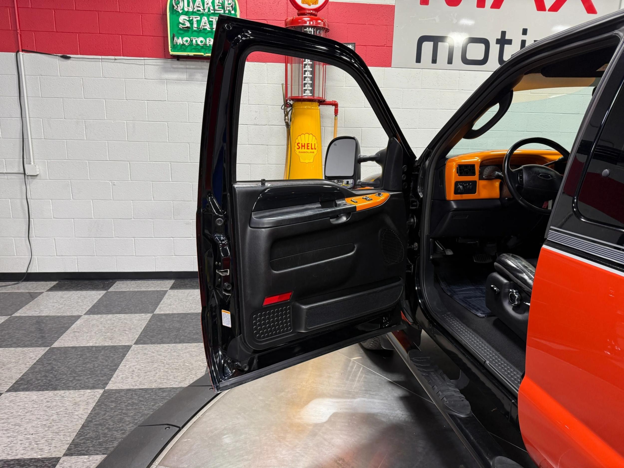 2004 Ford F-250 Harley Davidson Edition