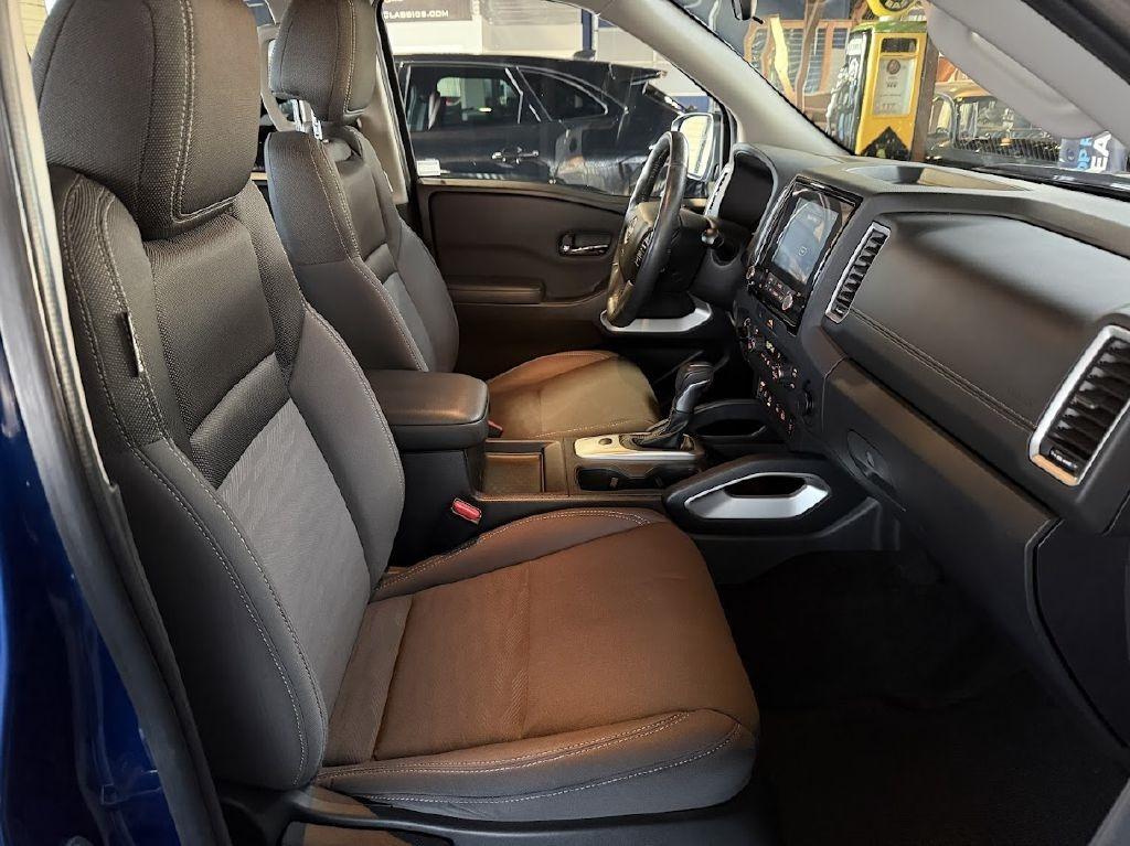 2022 Nissan Frontier SV 4x4