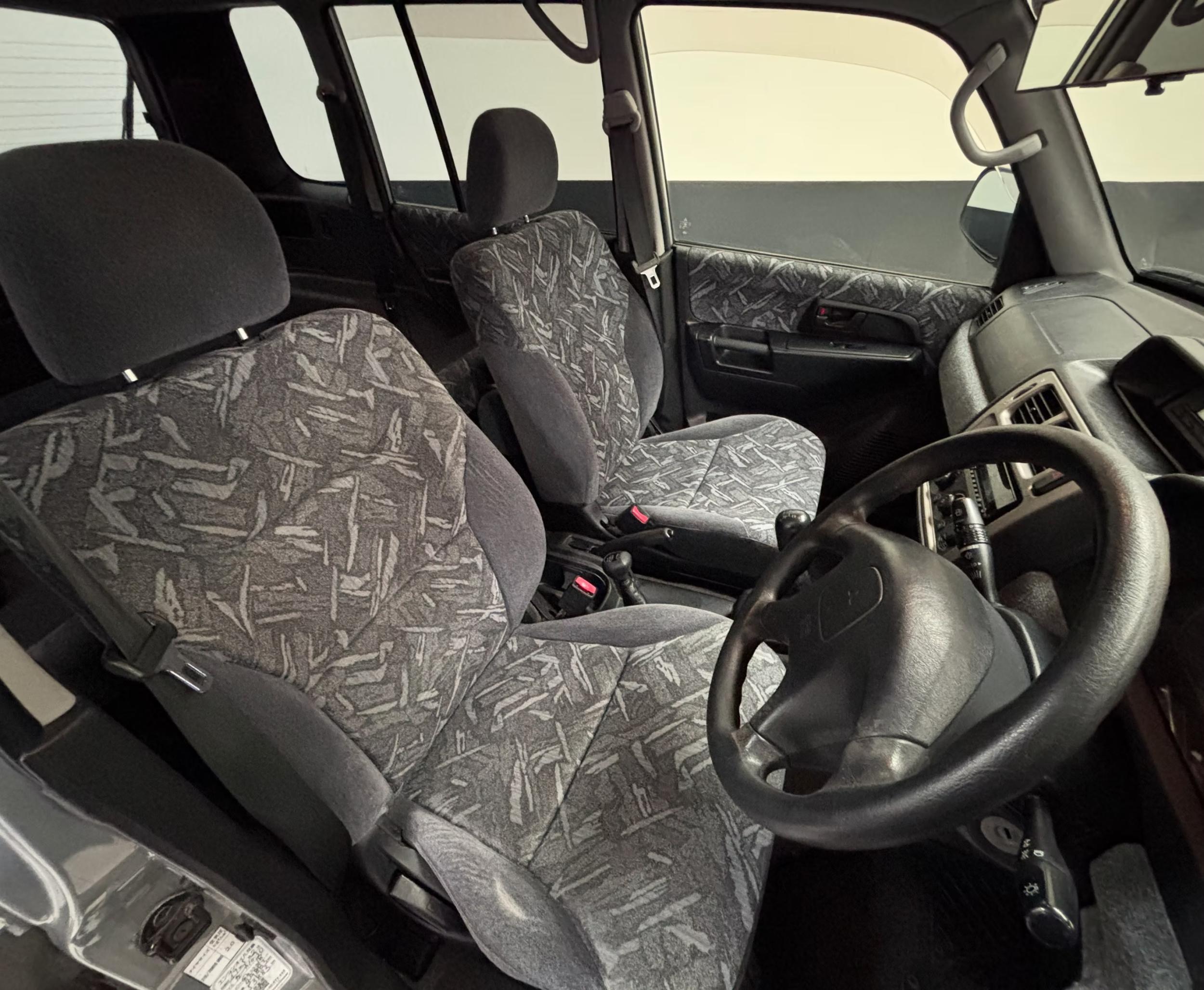 2000 Mitsubishi Pajero IO