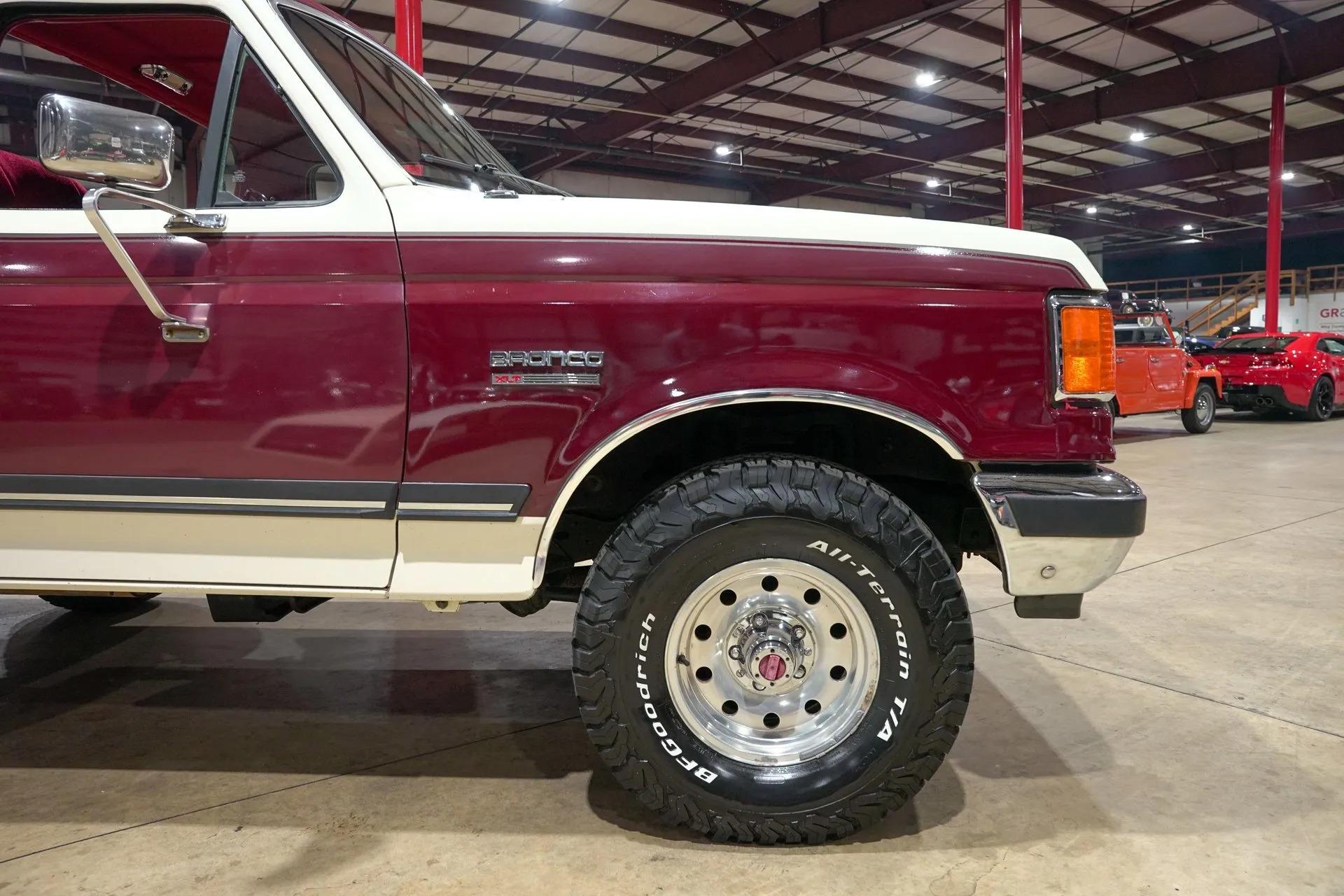 1990 Ford Bronco XLT