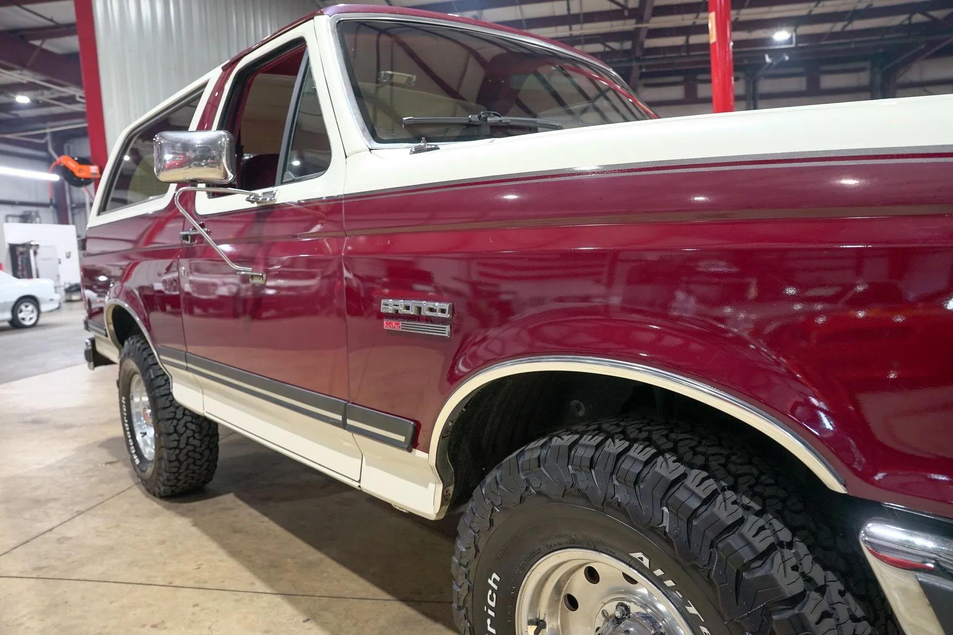 1990 Ford Bronco XLT