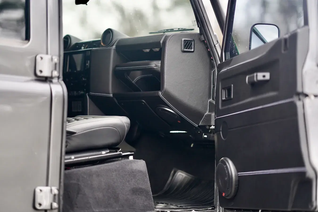 2022 Land Rover Defender Double Cab Pickup