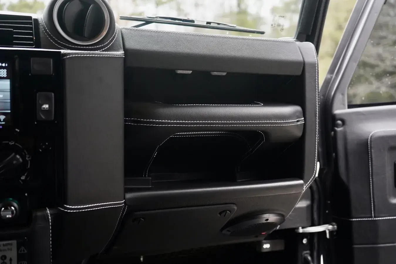 2022 Land Rover Defender Double Cab Pickup