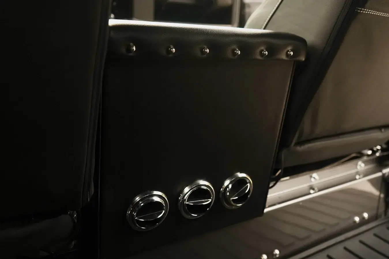 2022 Land Rover Defender Double Cab Pickup