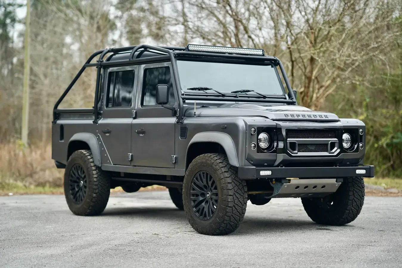 2022 Land Rover Defender Double Cab Pickup - 4