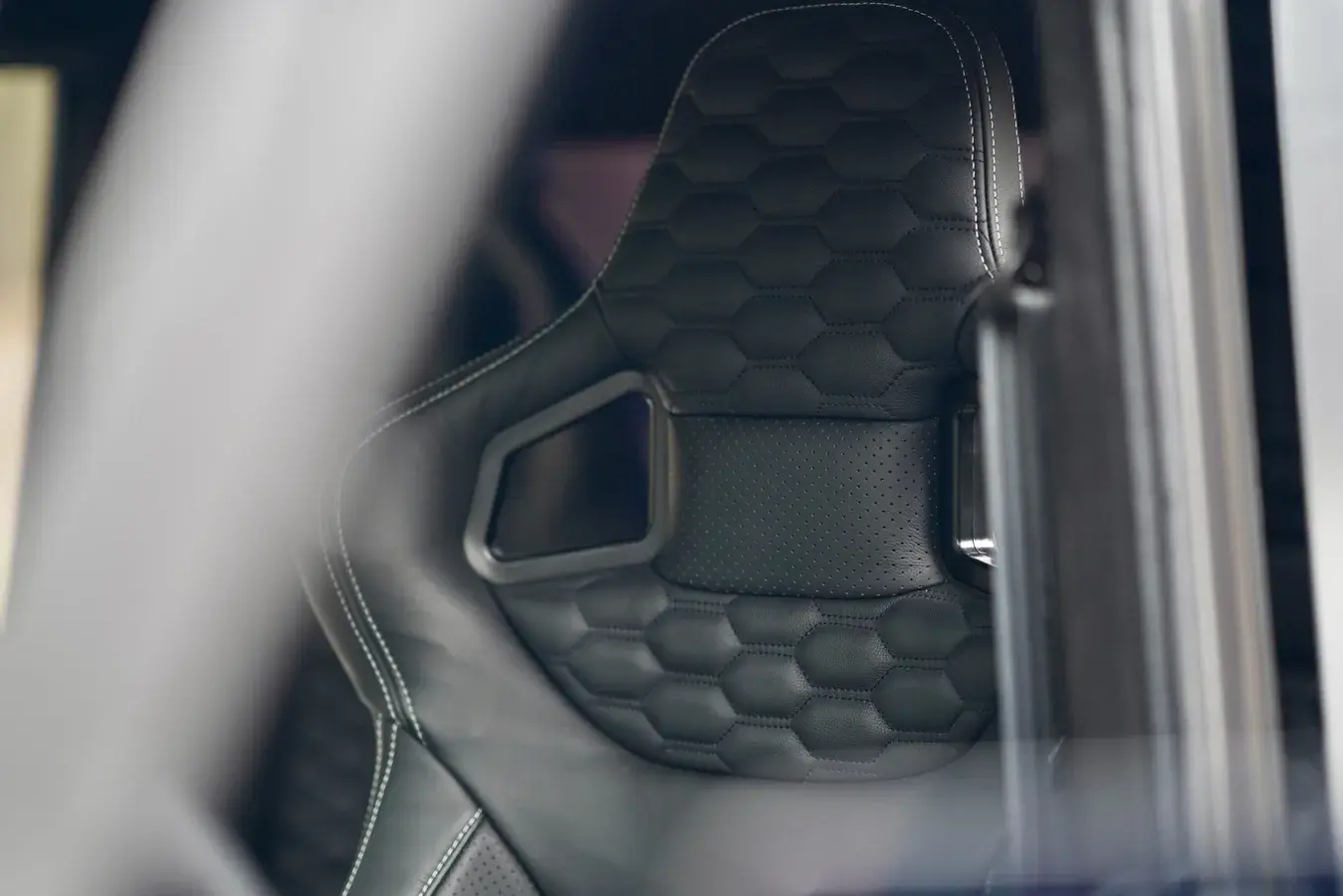 2022 Land Rover Defender Double Cab Pickup