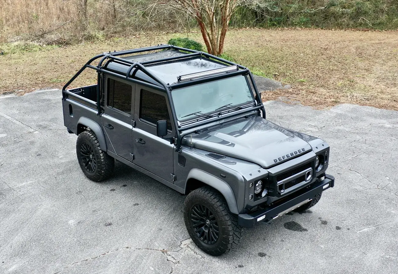 2022 Land Rover Defender Double Cab Pickup