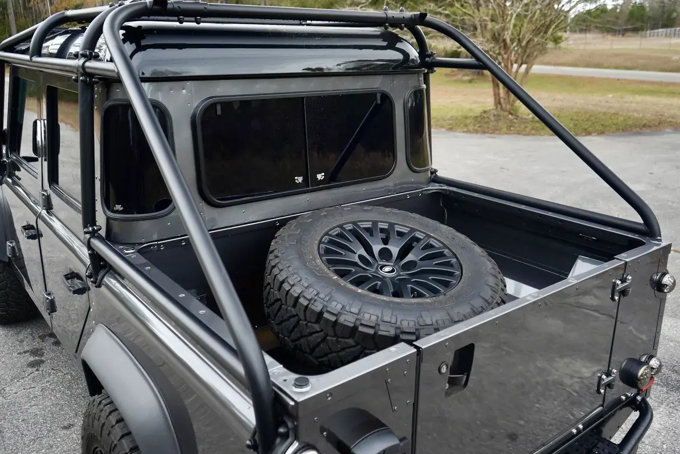 2022 Land Rover Defender Double Cab Pickup