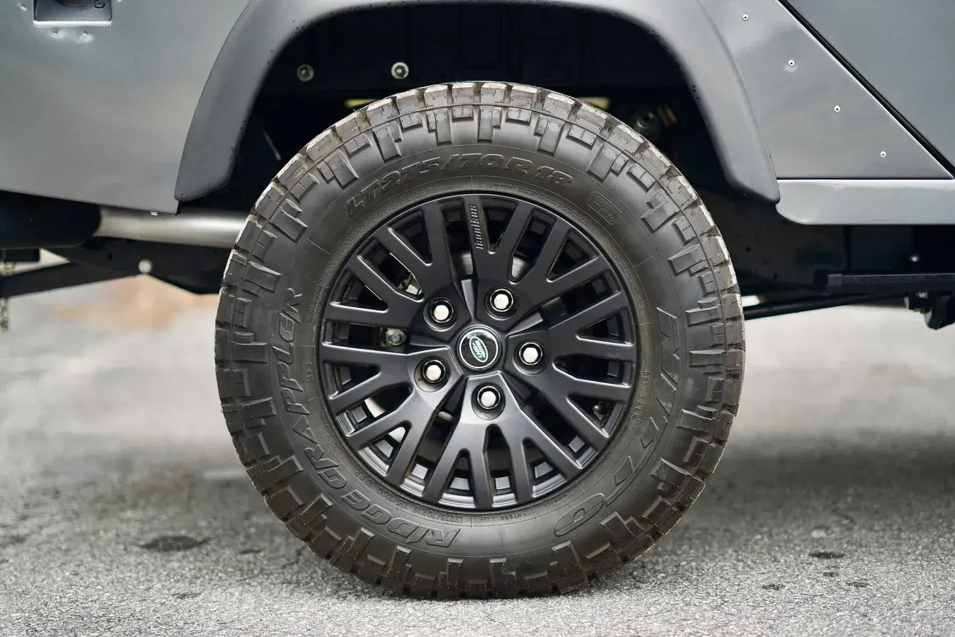 2022 Land Rover Defender Double Cab Pickup