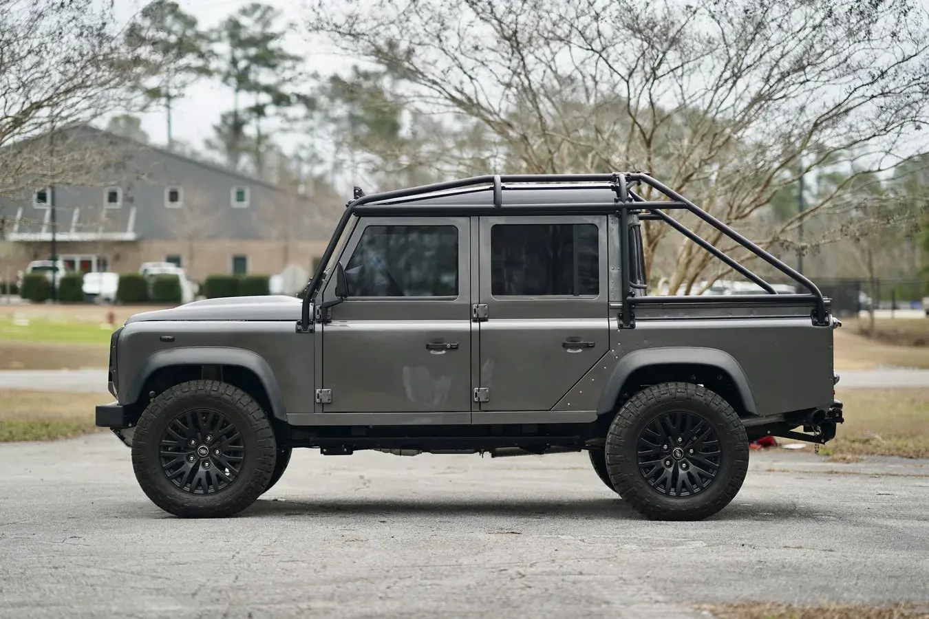 2022 Land Rover Defender Double Cab Pickup